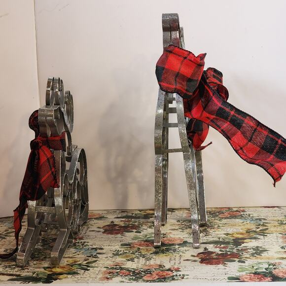 Metal Wire Christmas Deer Set Standing and Laying Buffalo Check Ribbon - Picture 2 of 7